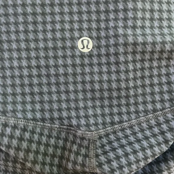 lululemon Align™ High-Rise Pant 25"
ColourMicro Houndstooth Blue Multi - Picture 3 of 5